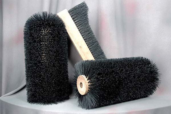 Can Scrubber Brush